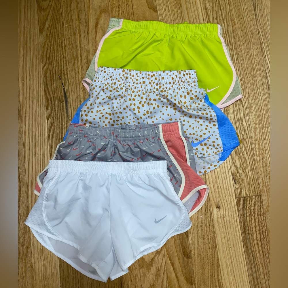 BUNDLE almost BRAND new girls NIKE running shorts size XS/6-7